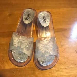 Soho Girls clear plastic butterfly small heel